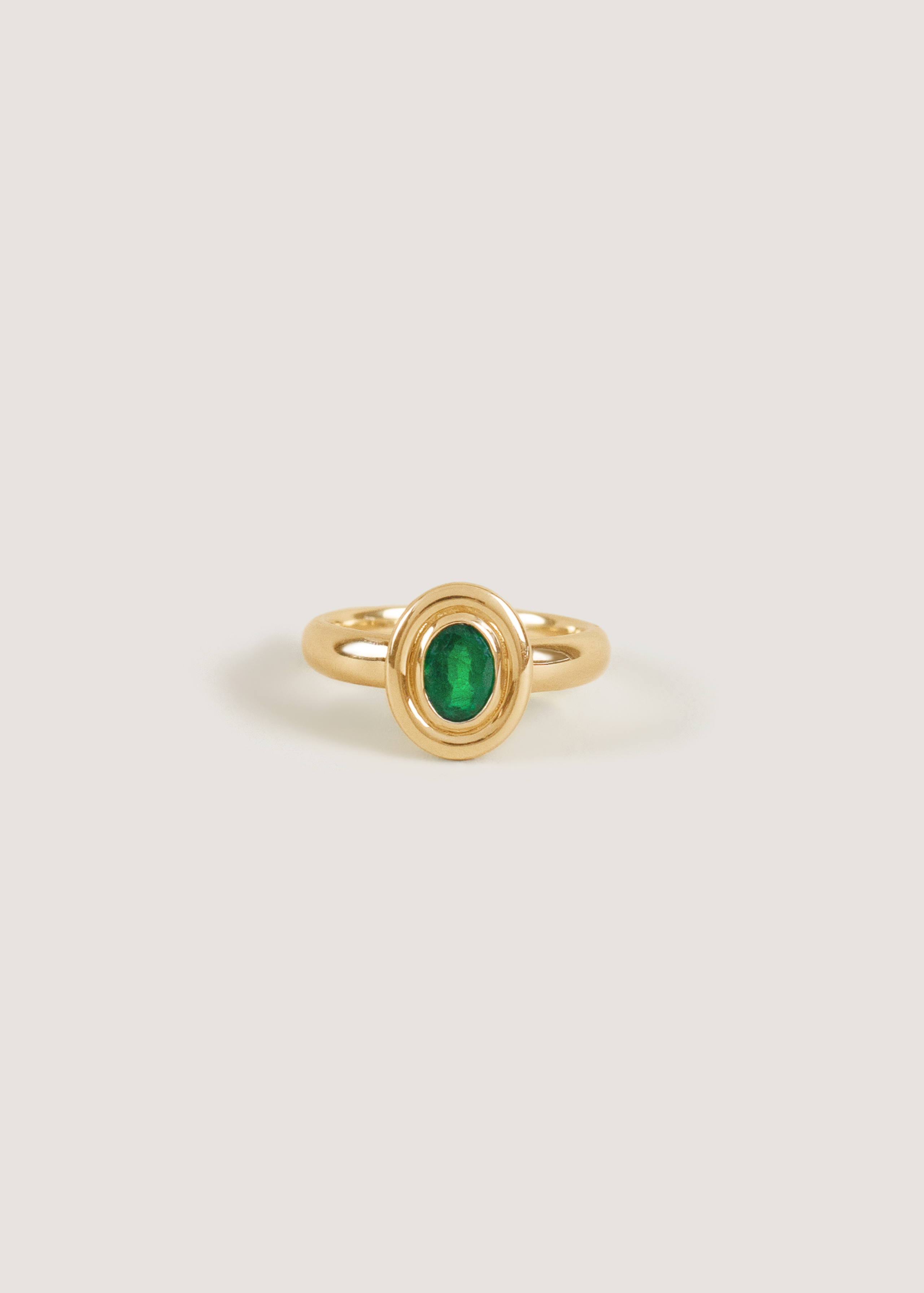 Jardin Oval Ring Emerald