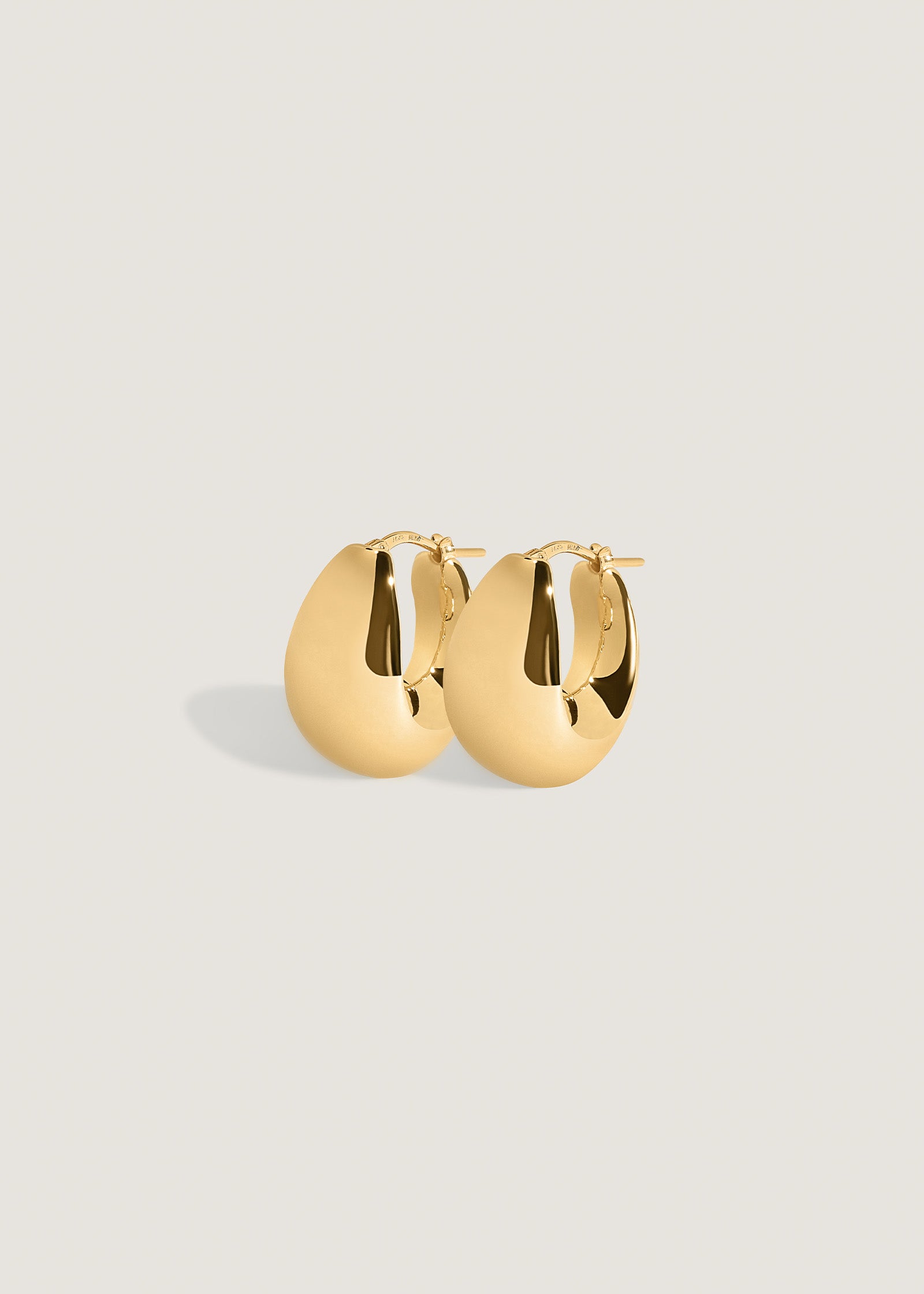 Bold Teardrop Hoop Earrings 14k Gold - Kinn