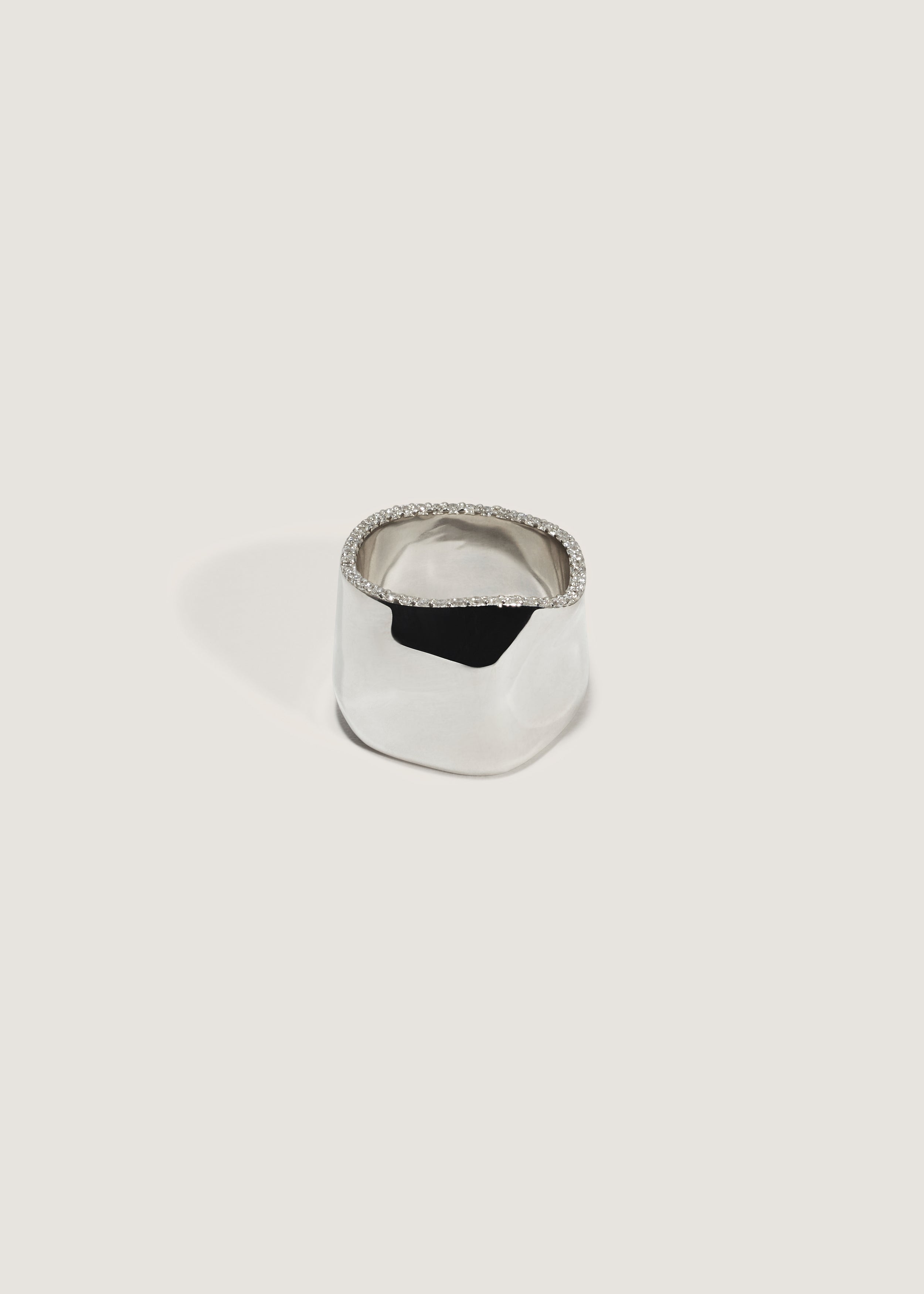 Kinn Studio Mira Sculptural Cigar Band Ring Diamond Silver Review & Quality Analysis