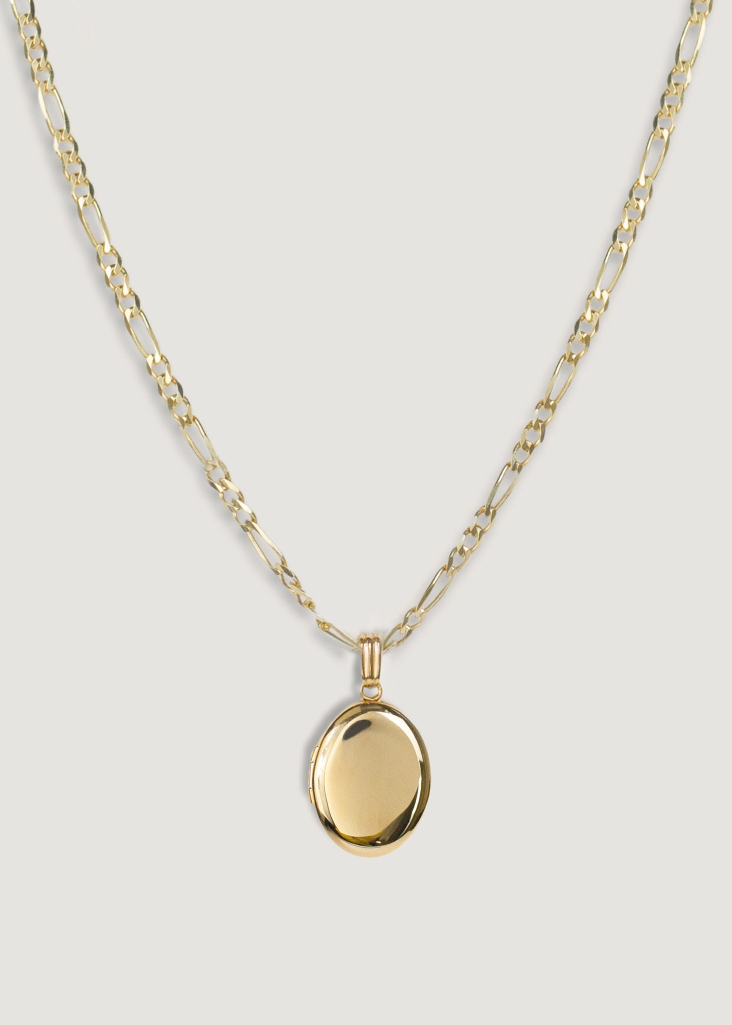 Kinn Studio Maison Oval Locket Necklace I Rolo Chain 20