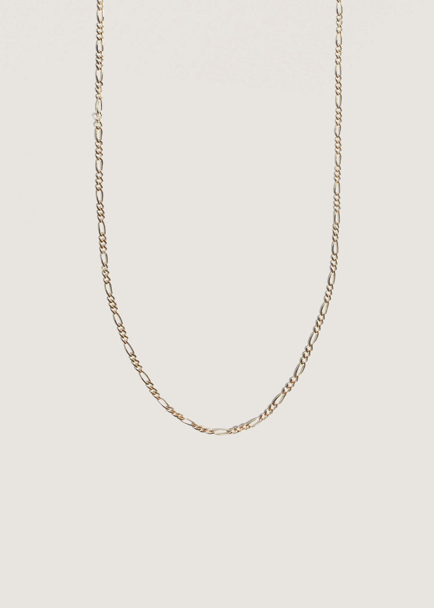 Maison Oval Locket Necklace I 14K Gold - Kinn Figaro Chain / 22