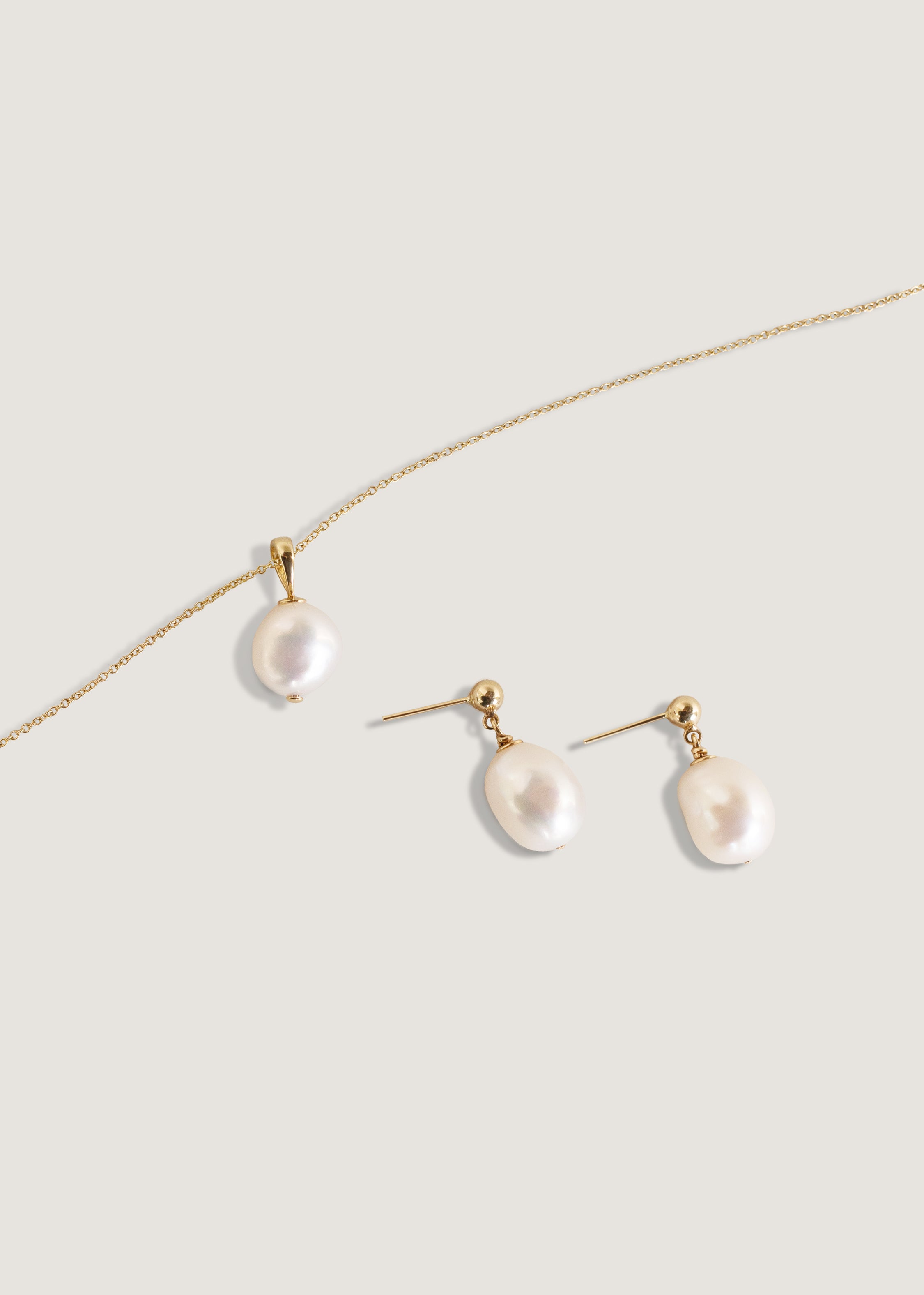 Baroque Pearl Earrings & Necklace Stack