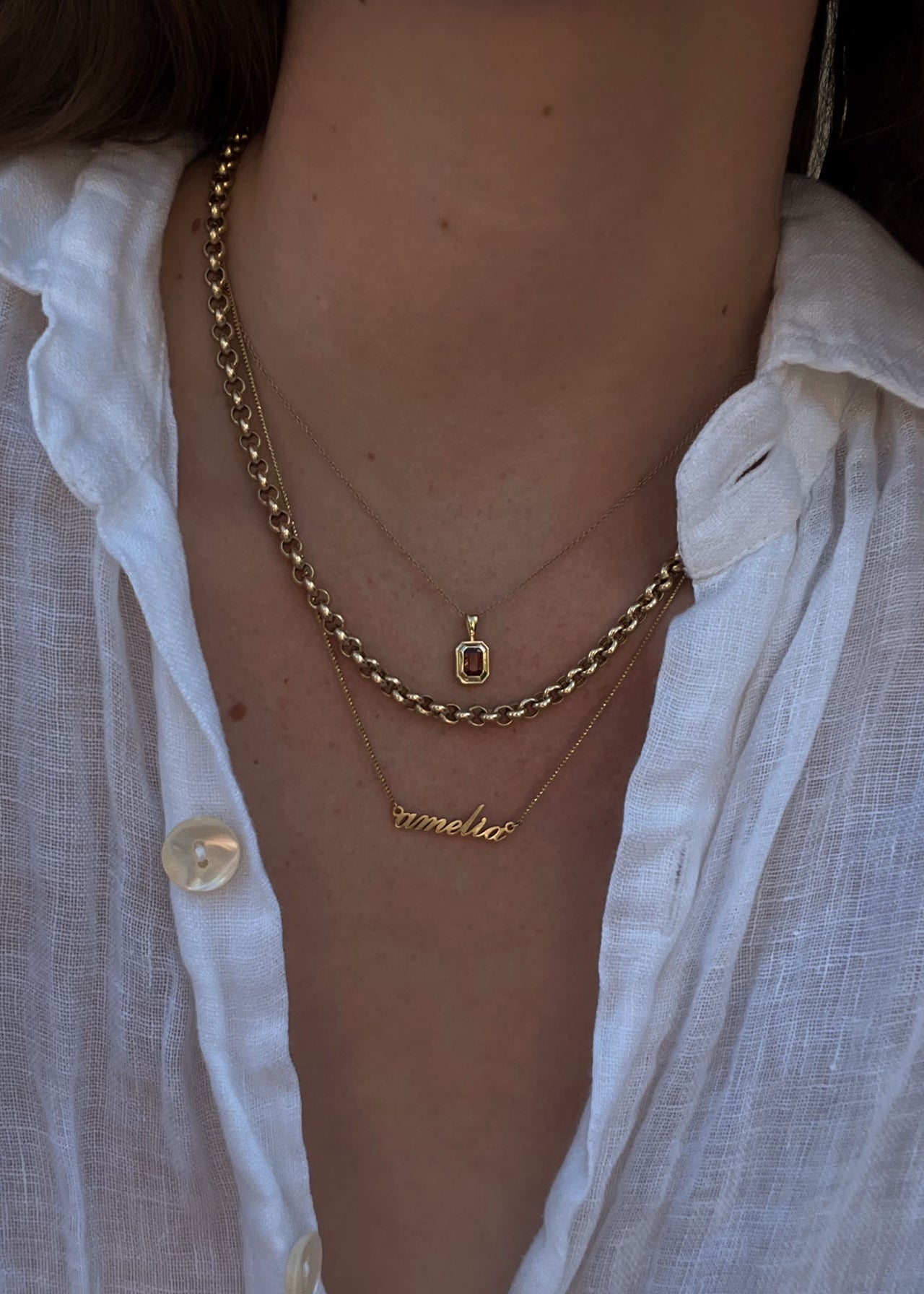 Dear Kaia Nameplate Necklace