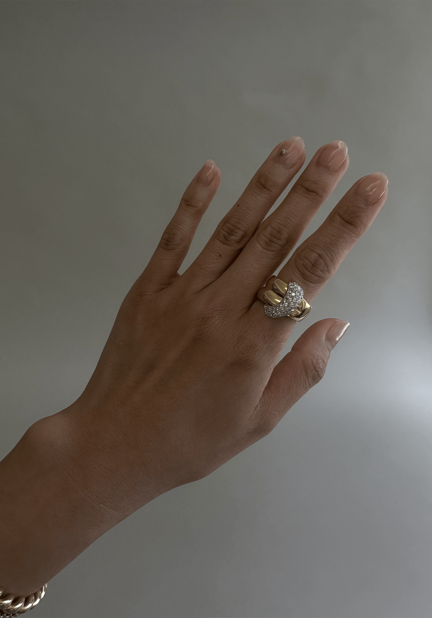 Vintage Pavé Arch 18k Diamond Ring