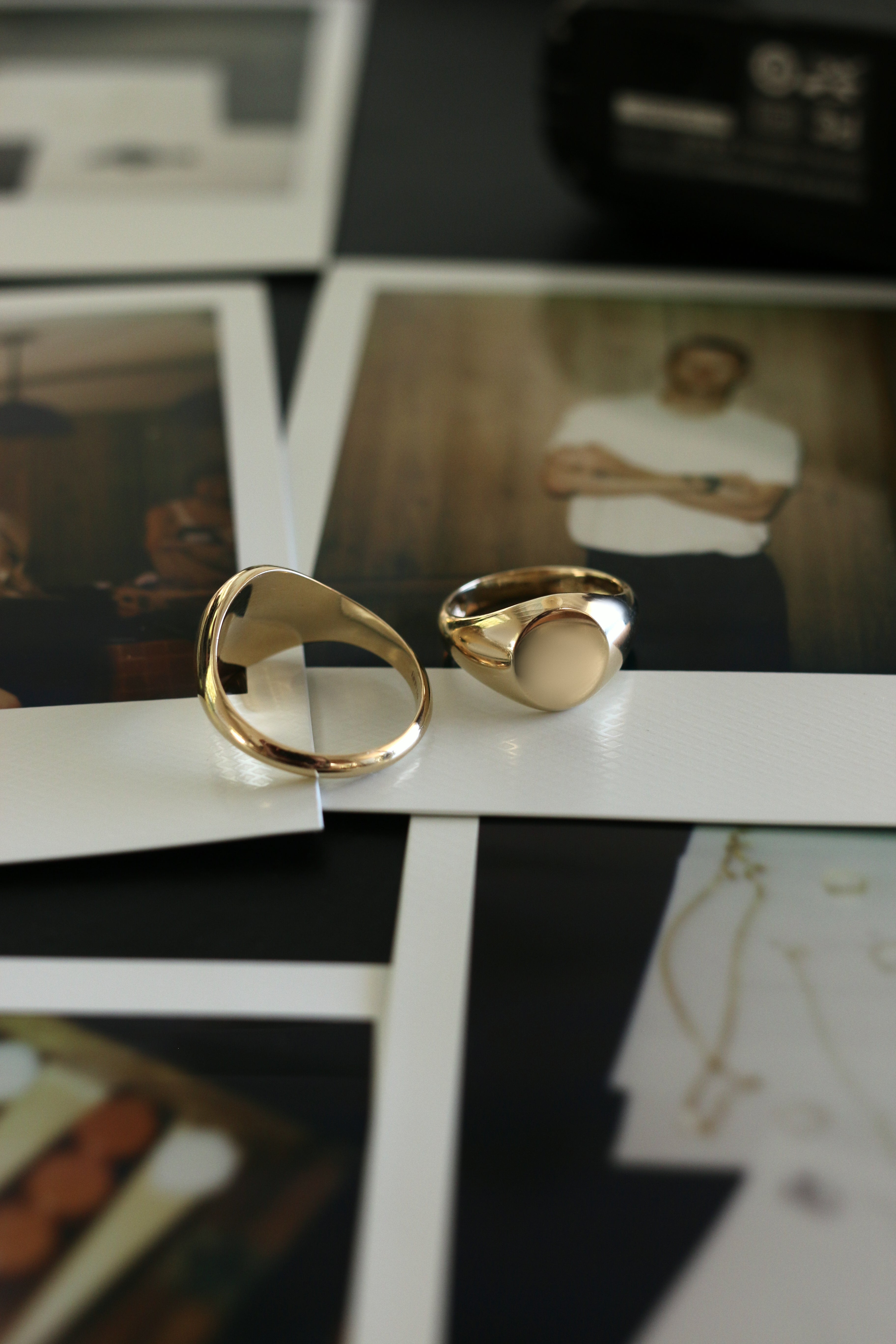 Men's Solid Gold Signet Ring Oval | Kinn Studio