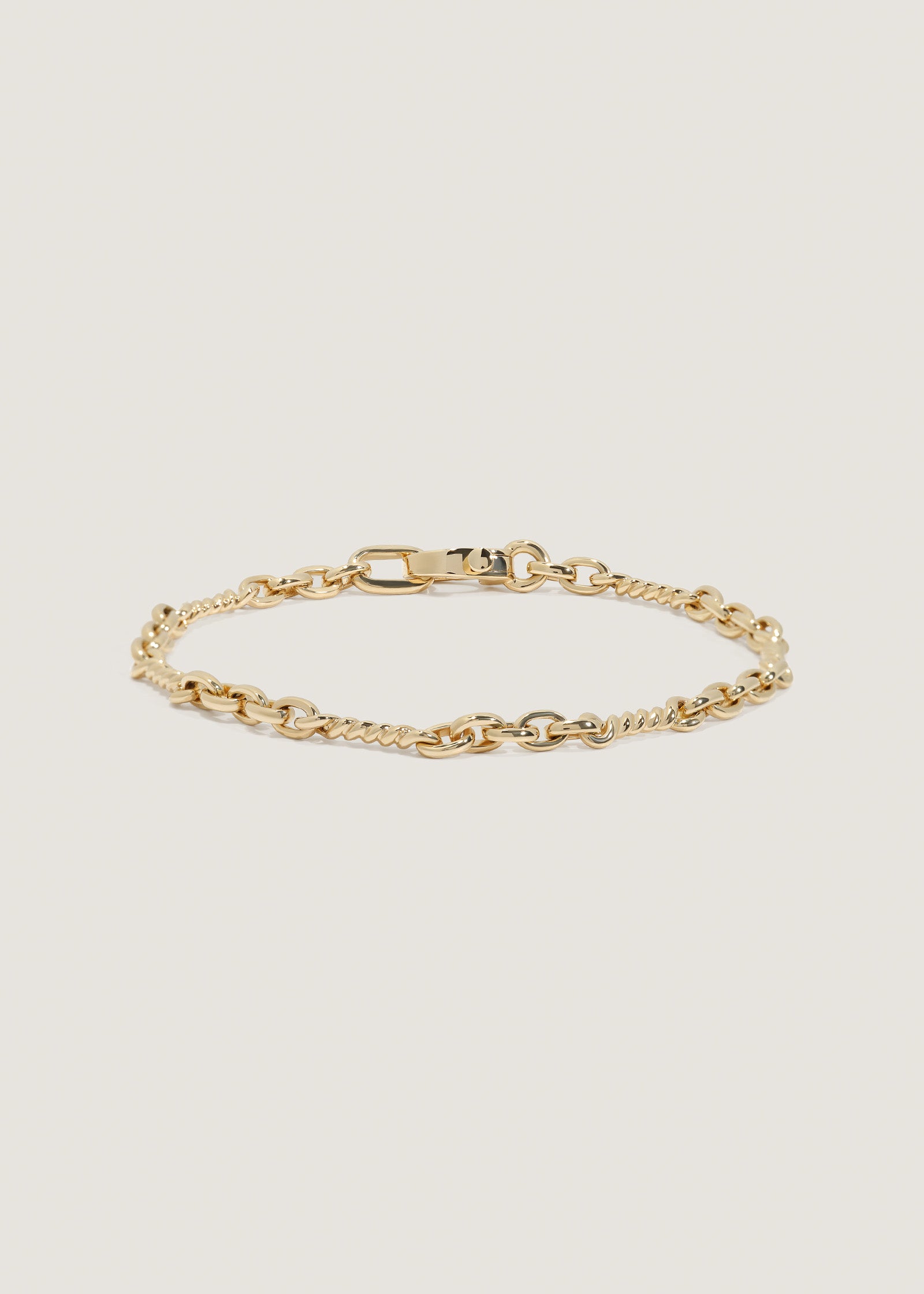 Claire Twist 14k Gold Bracelet Chain | Kinn Studio