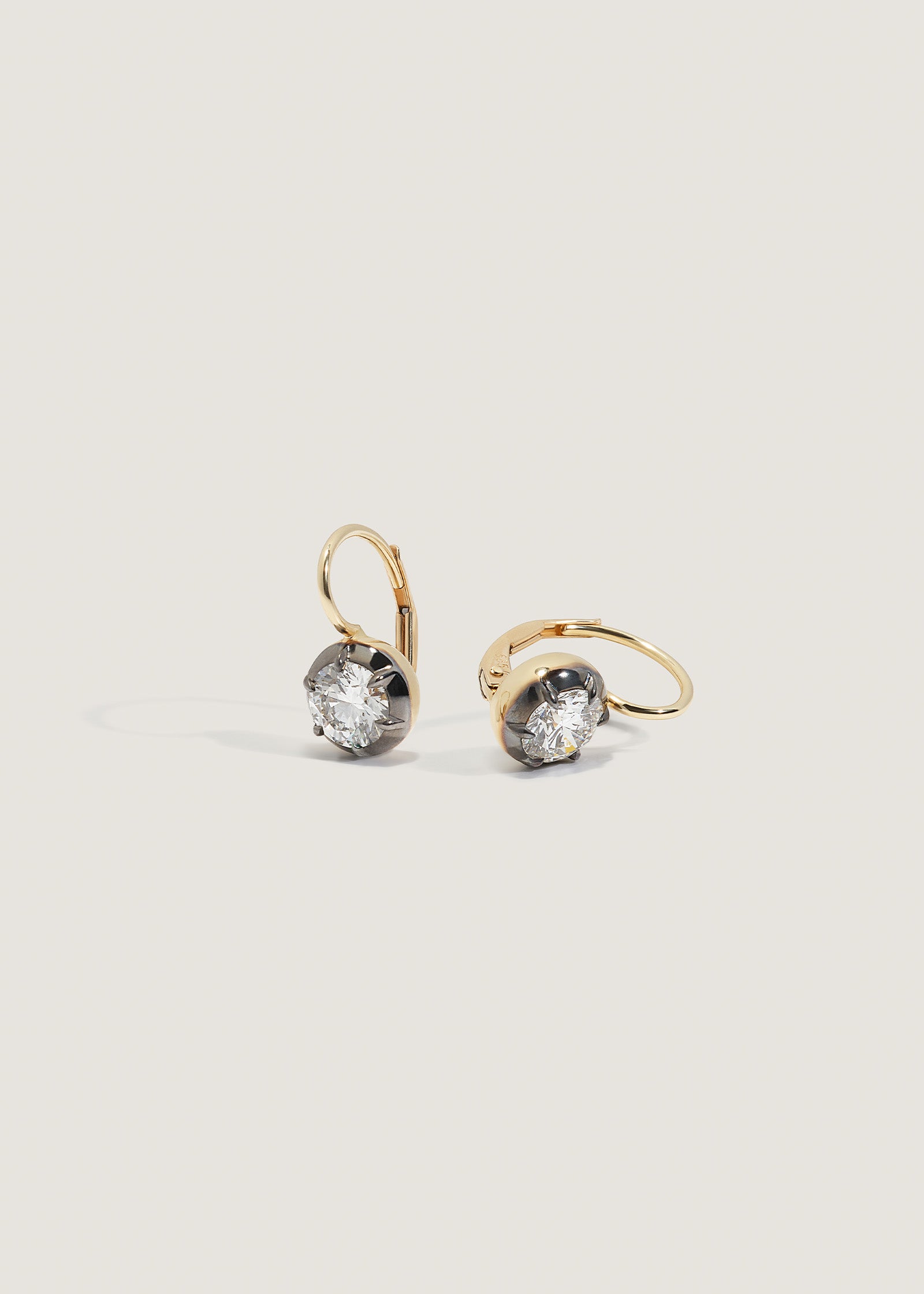 Rosette Black Rhodium Round Diamond Earrings