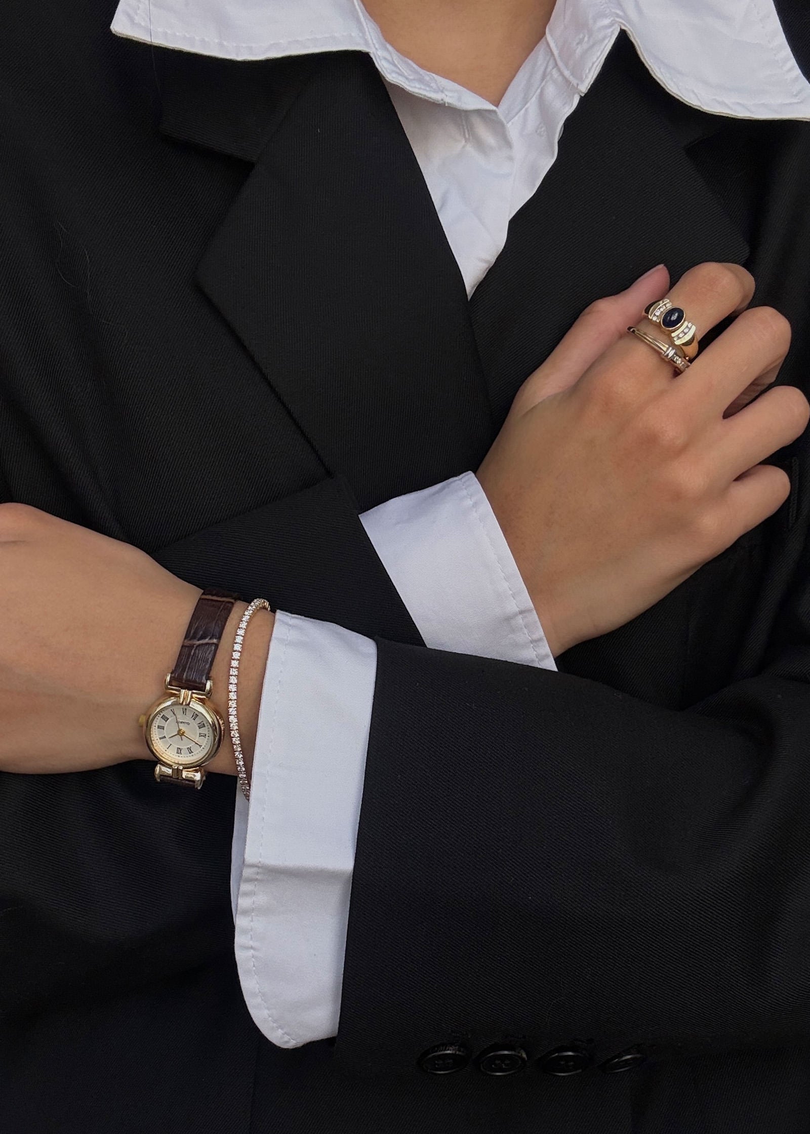 Vintage Quartz Circle Leather Strap Watch