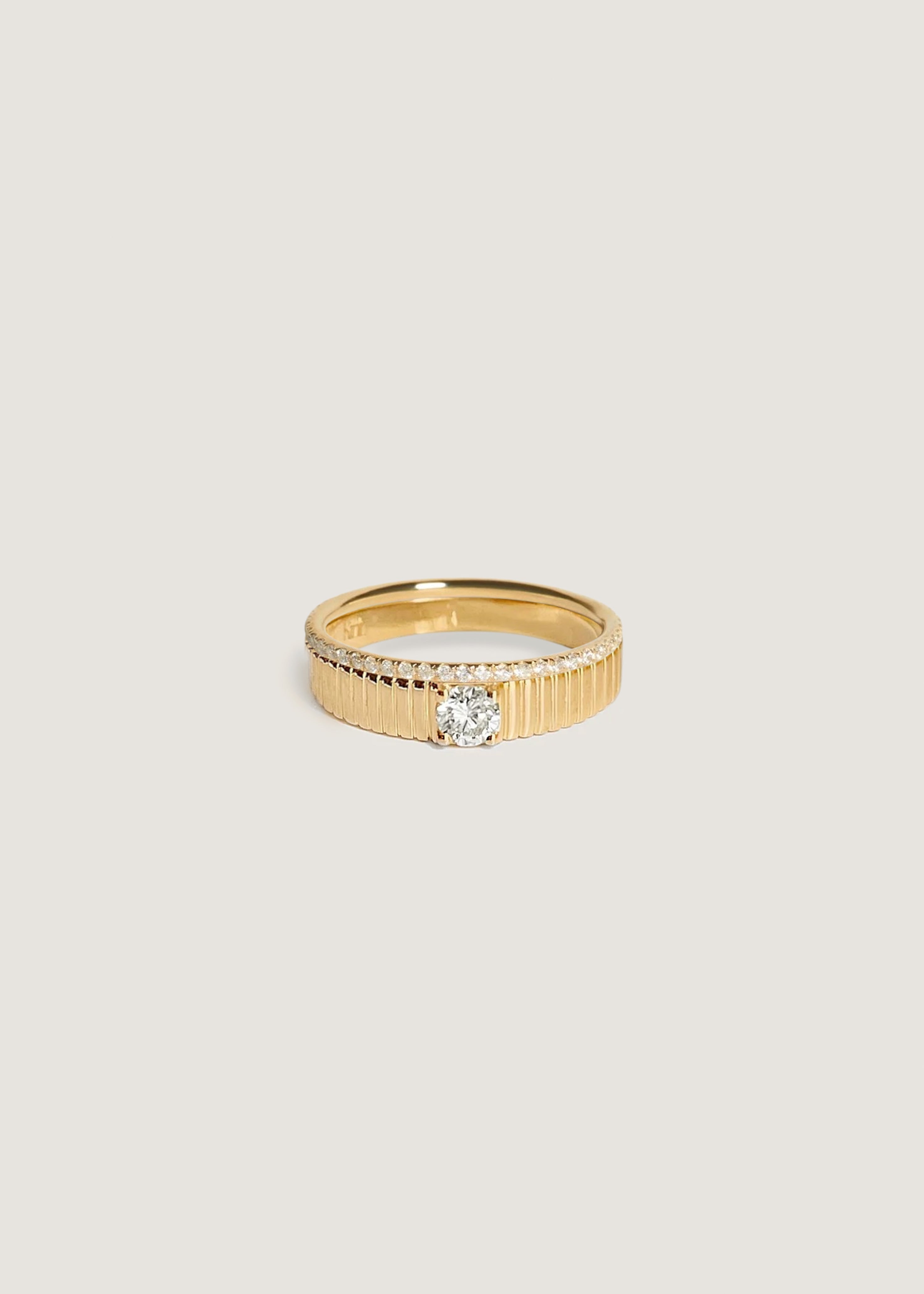 Petite Classic Solis Ribbed & Dahlia Pavé Ring 1.2mm Diamond Stack