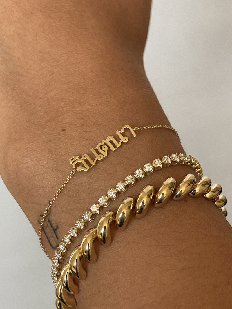 alt="Dear Kaia III Nameplate Bracelet - Thai"