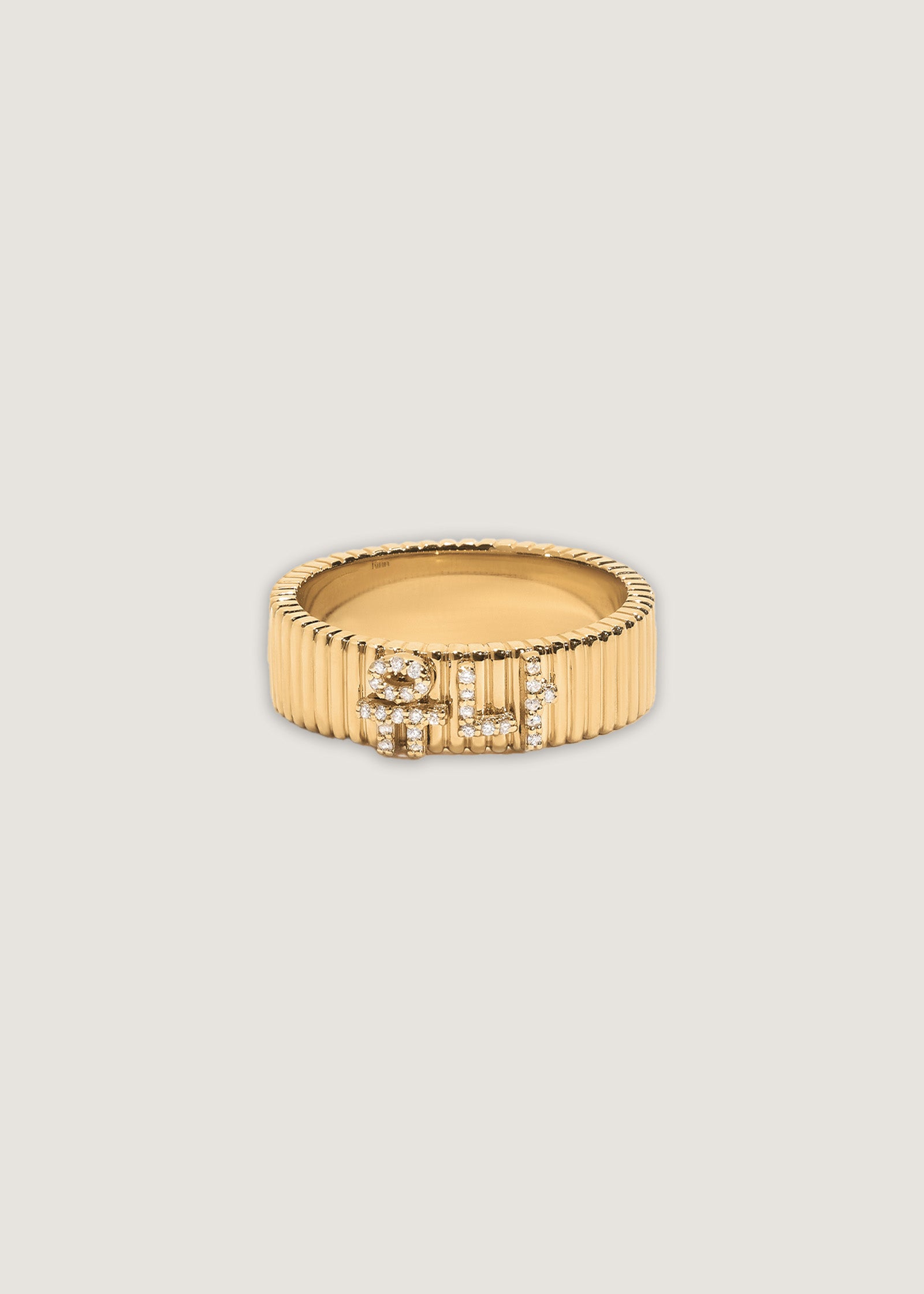 Heritage Ribbed Pavé Diamond Name Ring