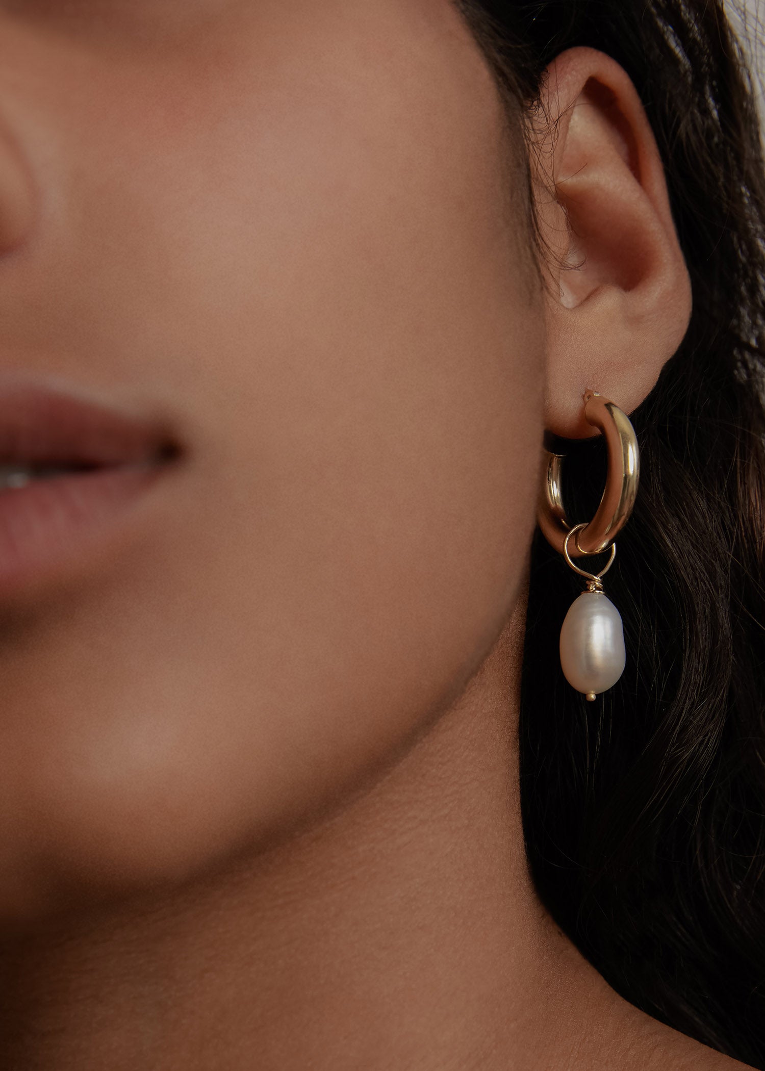 Baroque Pearl Hoop Earrings 14k Solid Gold - Kinn
