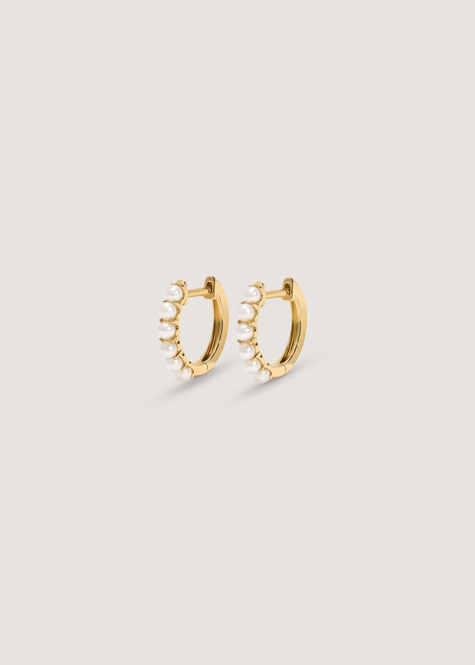 Kinn 14k Gold Marina Pearl Huggie Hoop Earrings