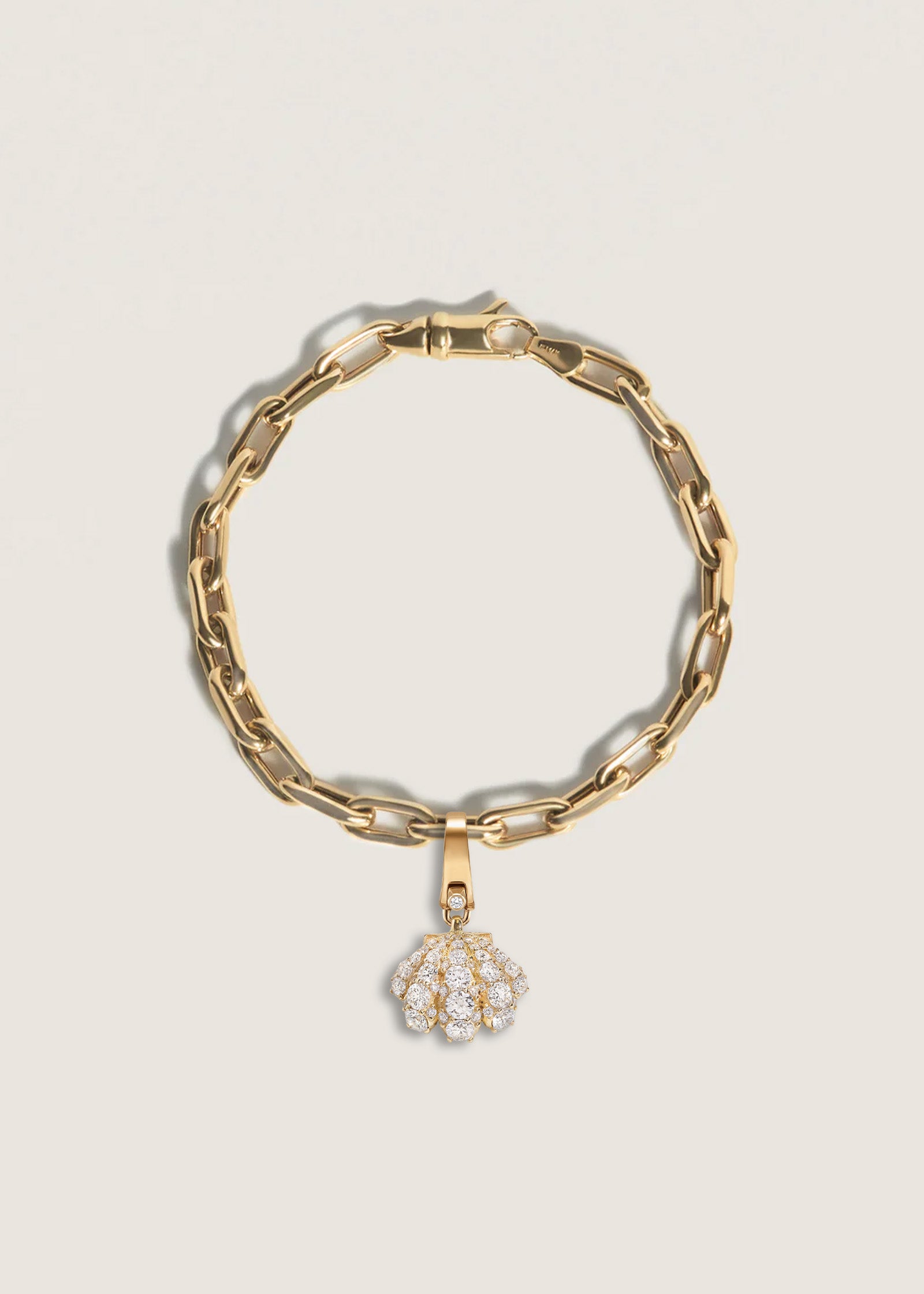 Pavé Diamond Shell Charm Bracelet