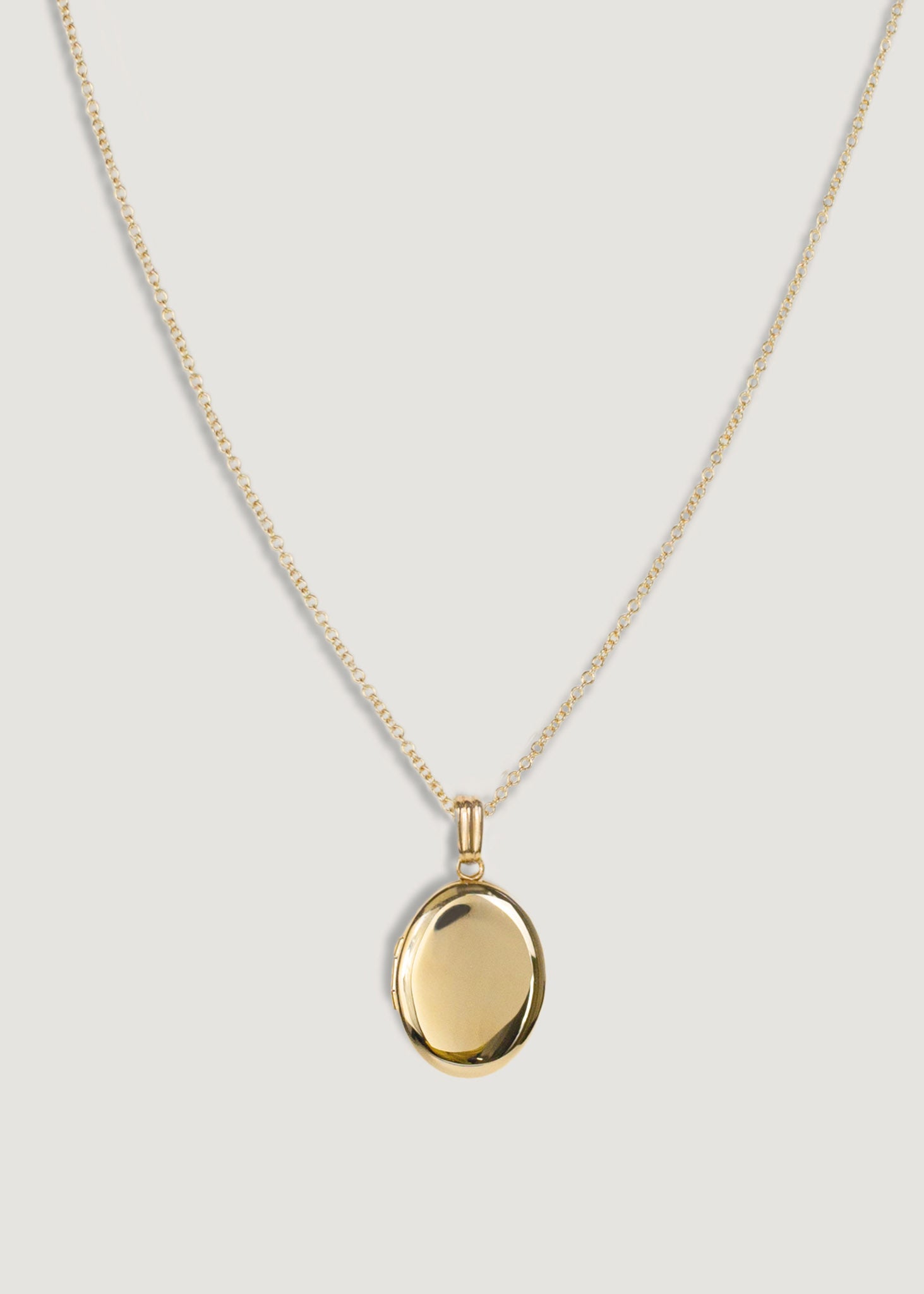 Mini Oval Locket Necklace Gold Filled / 16-18