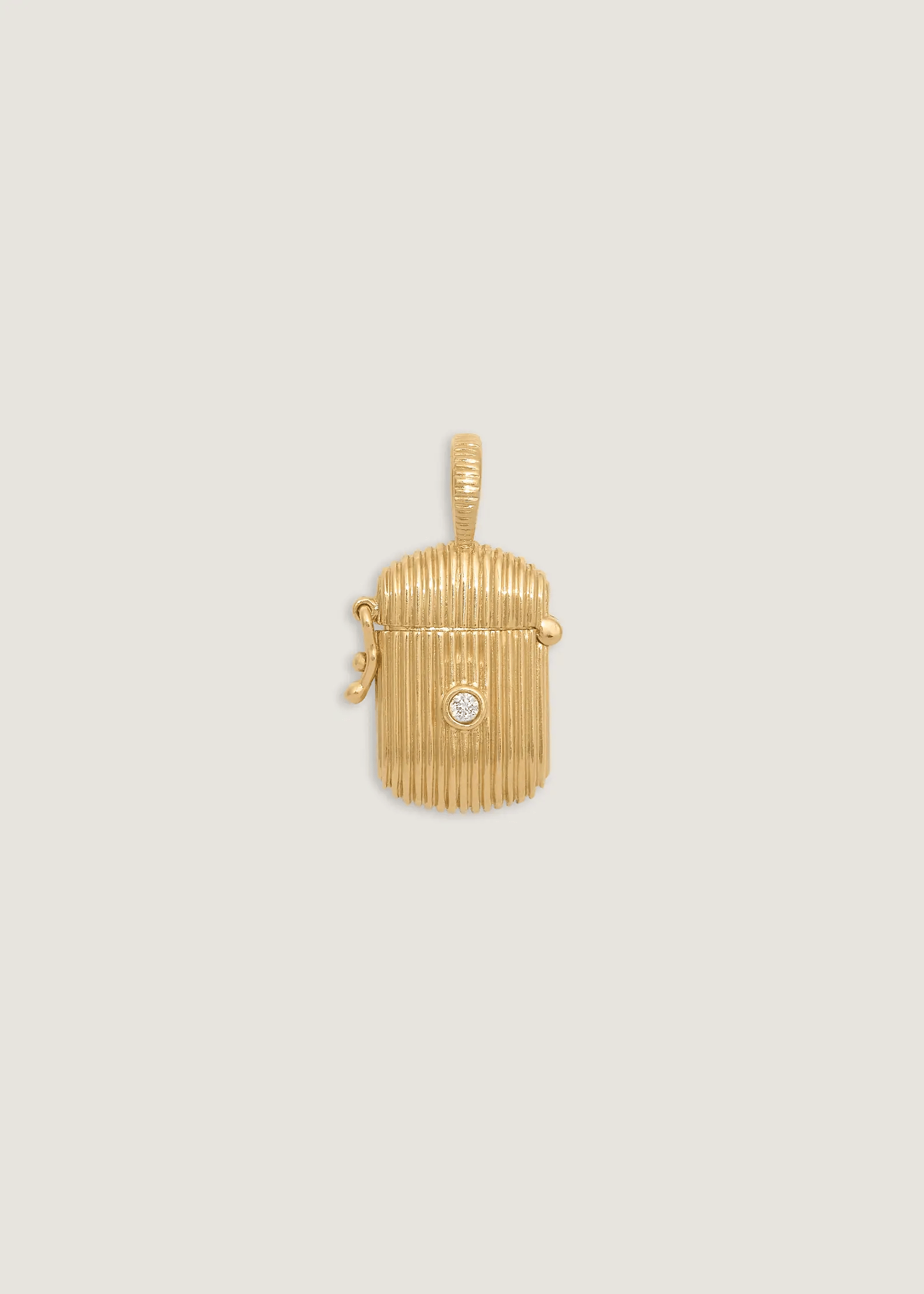 Relic Ribbed Locket Pendant Diamond