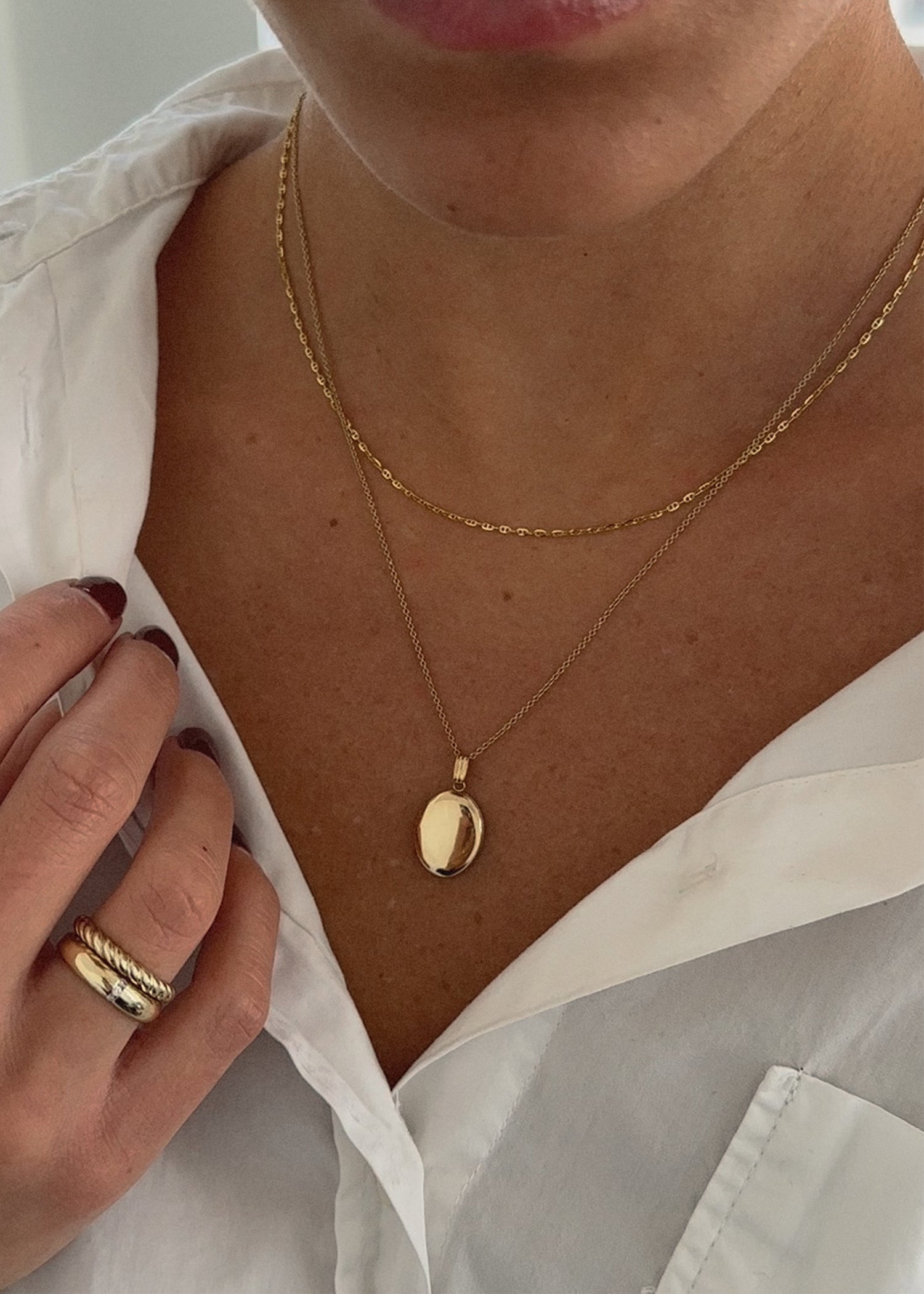Maison Oval Locket - Kinn