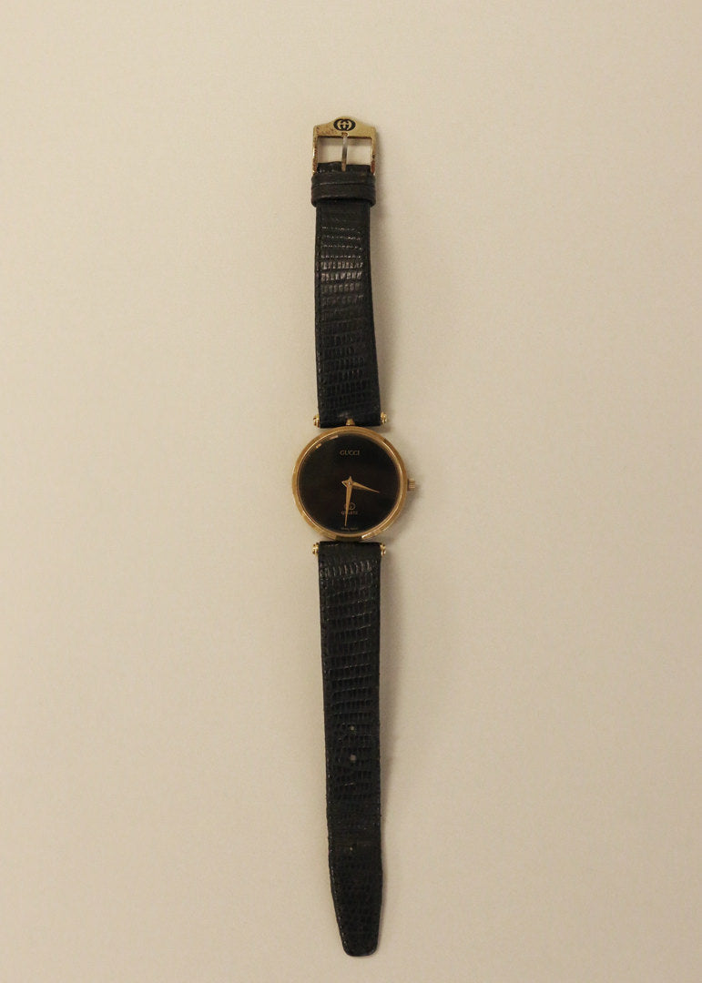 Kinn Vintage Gucci Leather Watch Black