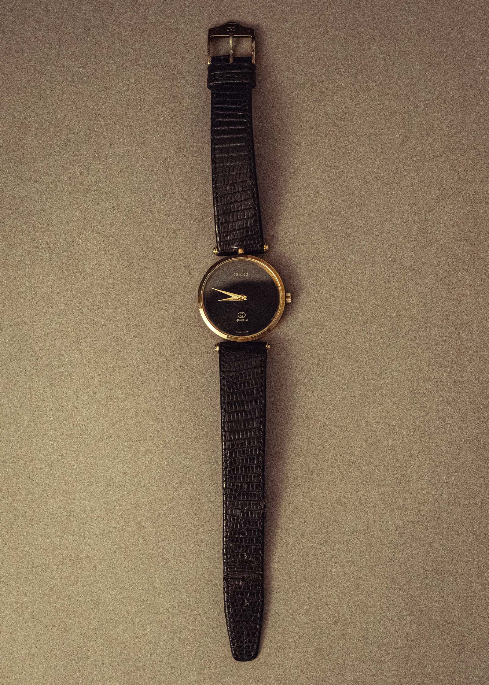 Kinn Vintage Gucci Leather Watch Black