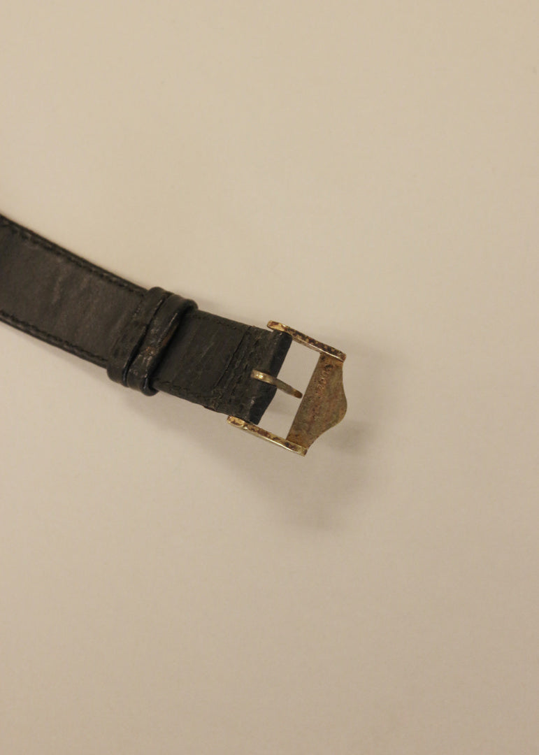 showing wear of the clasp of the Kinn Vintage Gucci Leather Watch Black