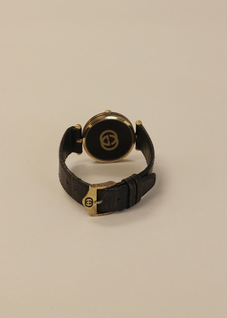 Back of the Kinn Vintage Gucci Leather Watch Black with the strap clasped