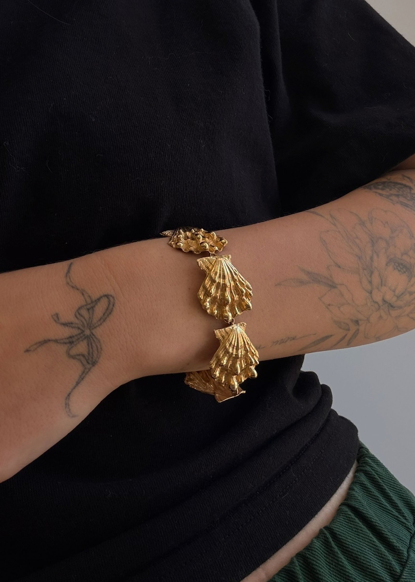 Vintage Seashell Bracelet