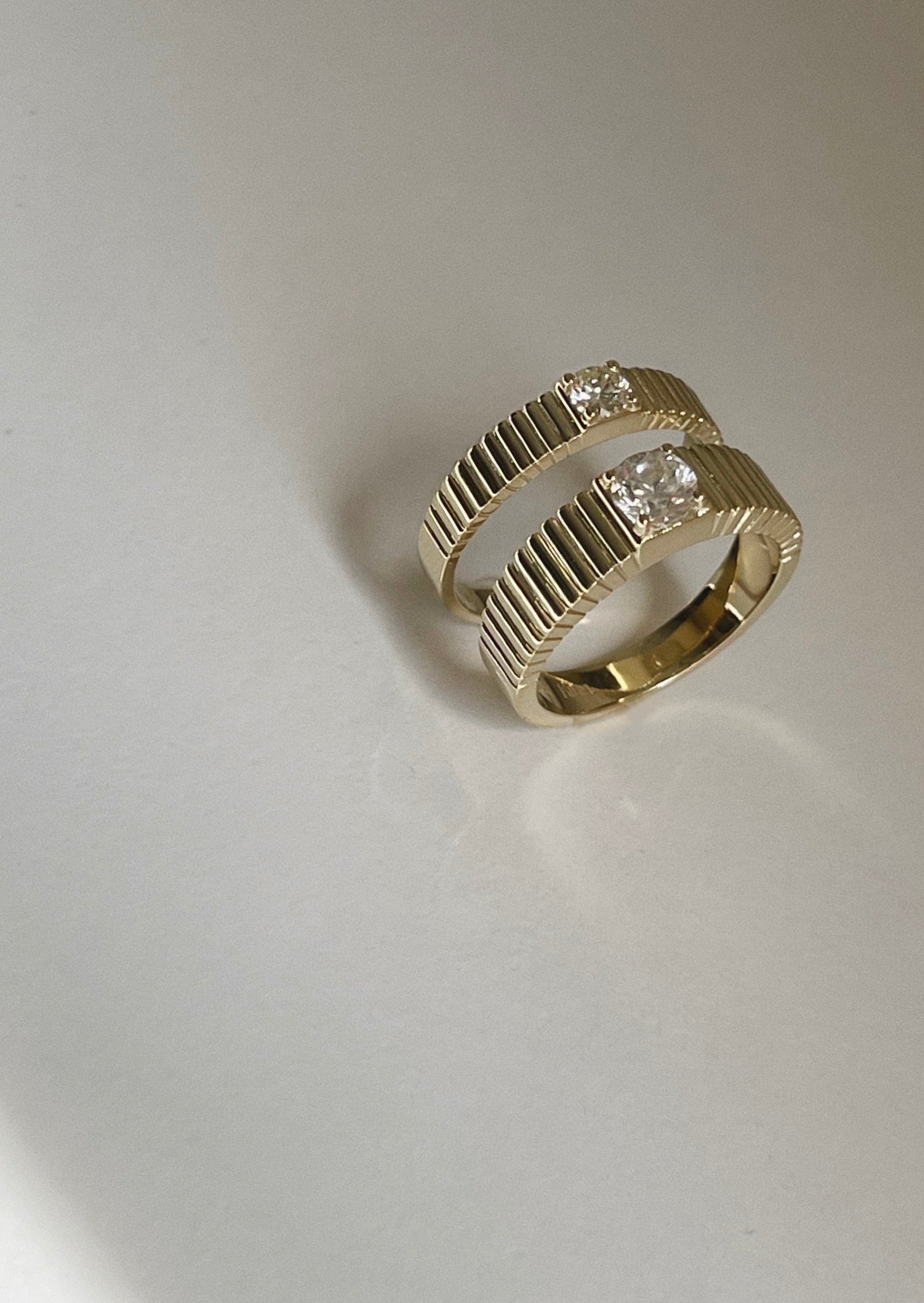 alt="Mini Solis Ribbed Ring II with solis ribbed ring II"
