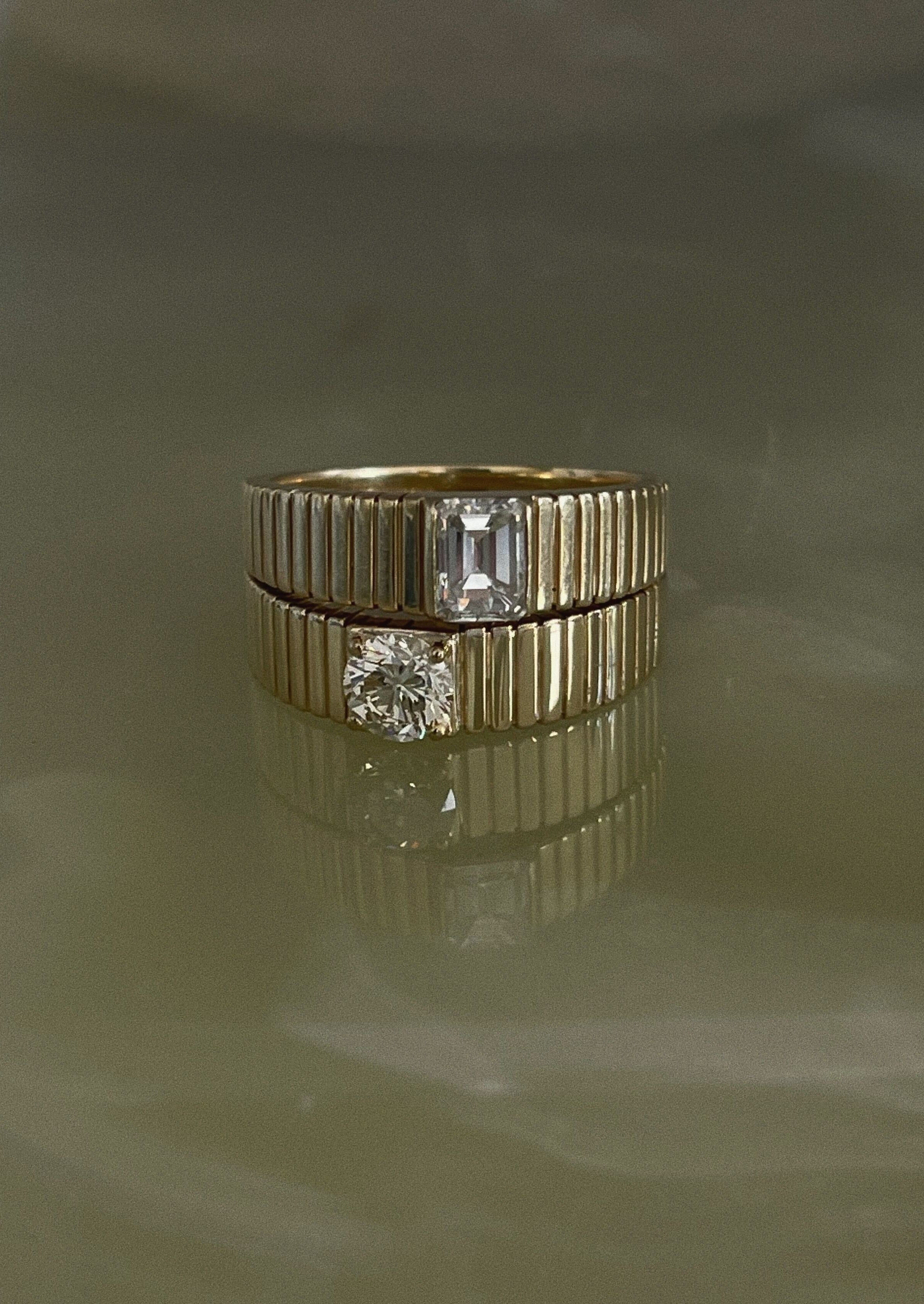 alt="Solis Ribbed Ring I with Solis Ribbed Ring II"