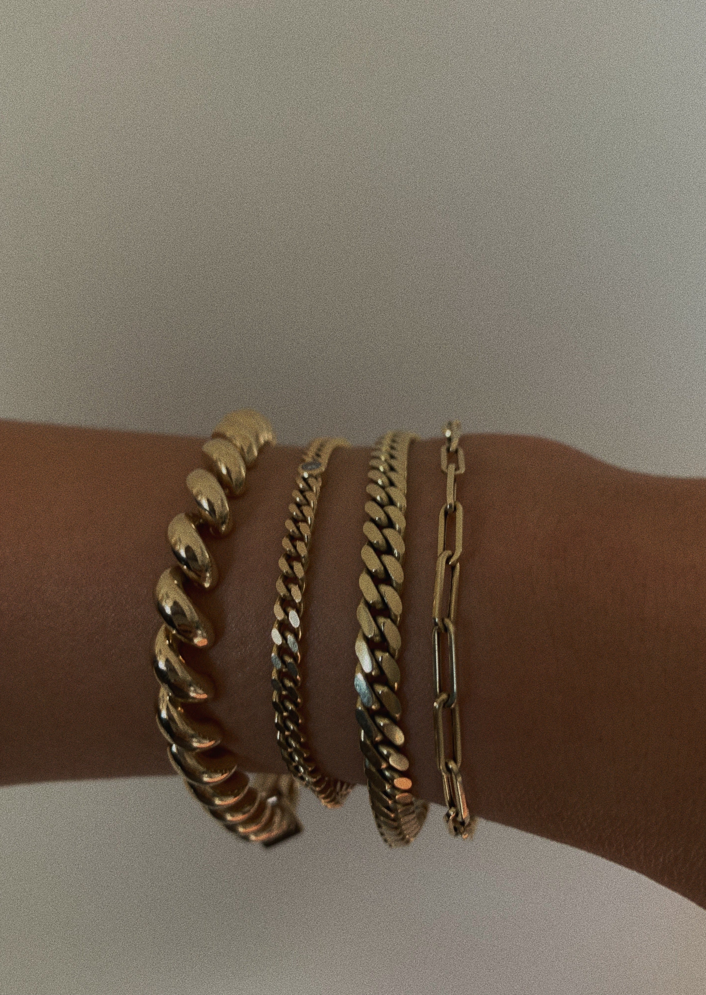 ブレスレット ROMANTINUER SN166 Mini Curb Chain Bracelet V-20348226_2_565.jpg?pristine=true