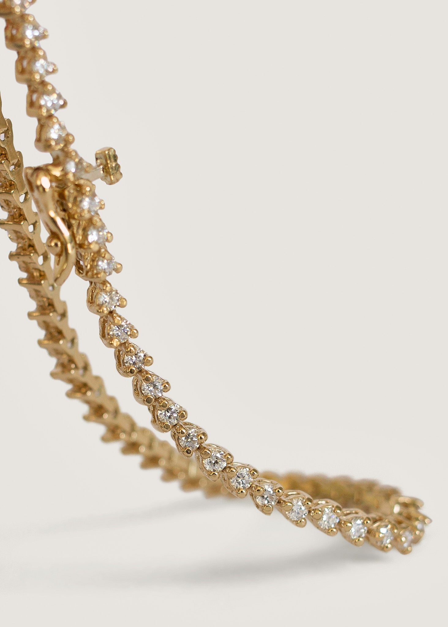 14K Yellow Gold Large Diamond Straight Line Classic Vintage Tennis Bracelet  7
