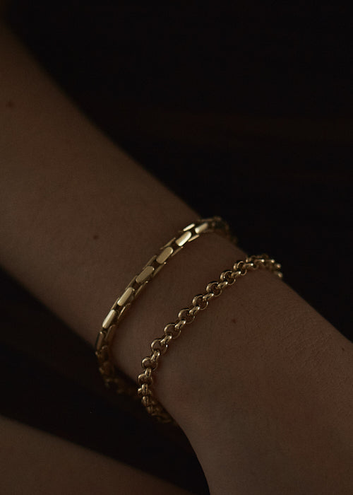 alt="Matis Rolo Link Chain Bracelet"