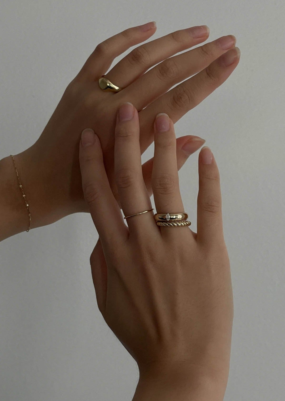 Mejuri stacking rings store