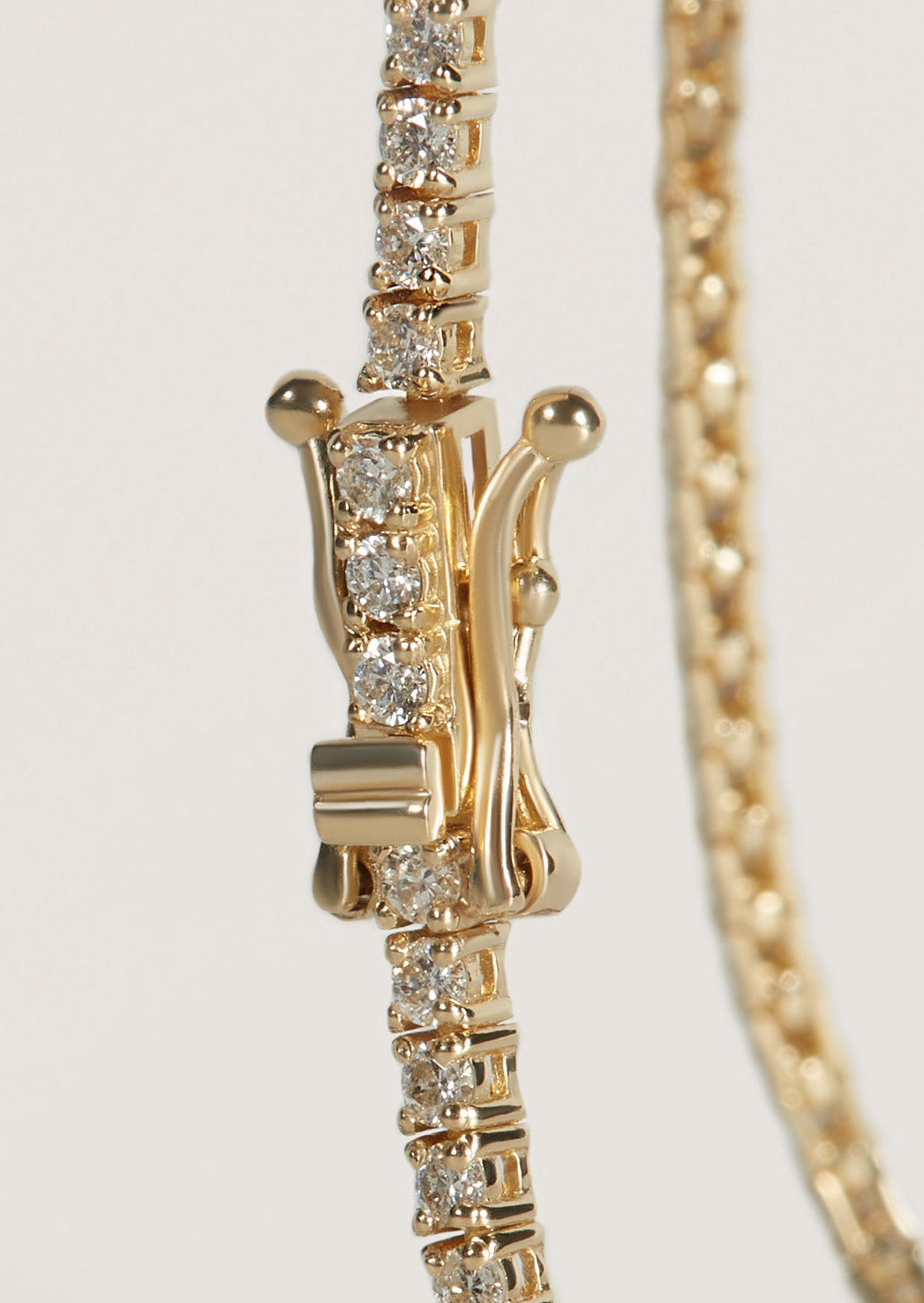 alt="close up of Diana Diamond Tennis Bracelet"