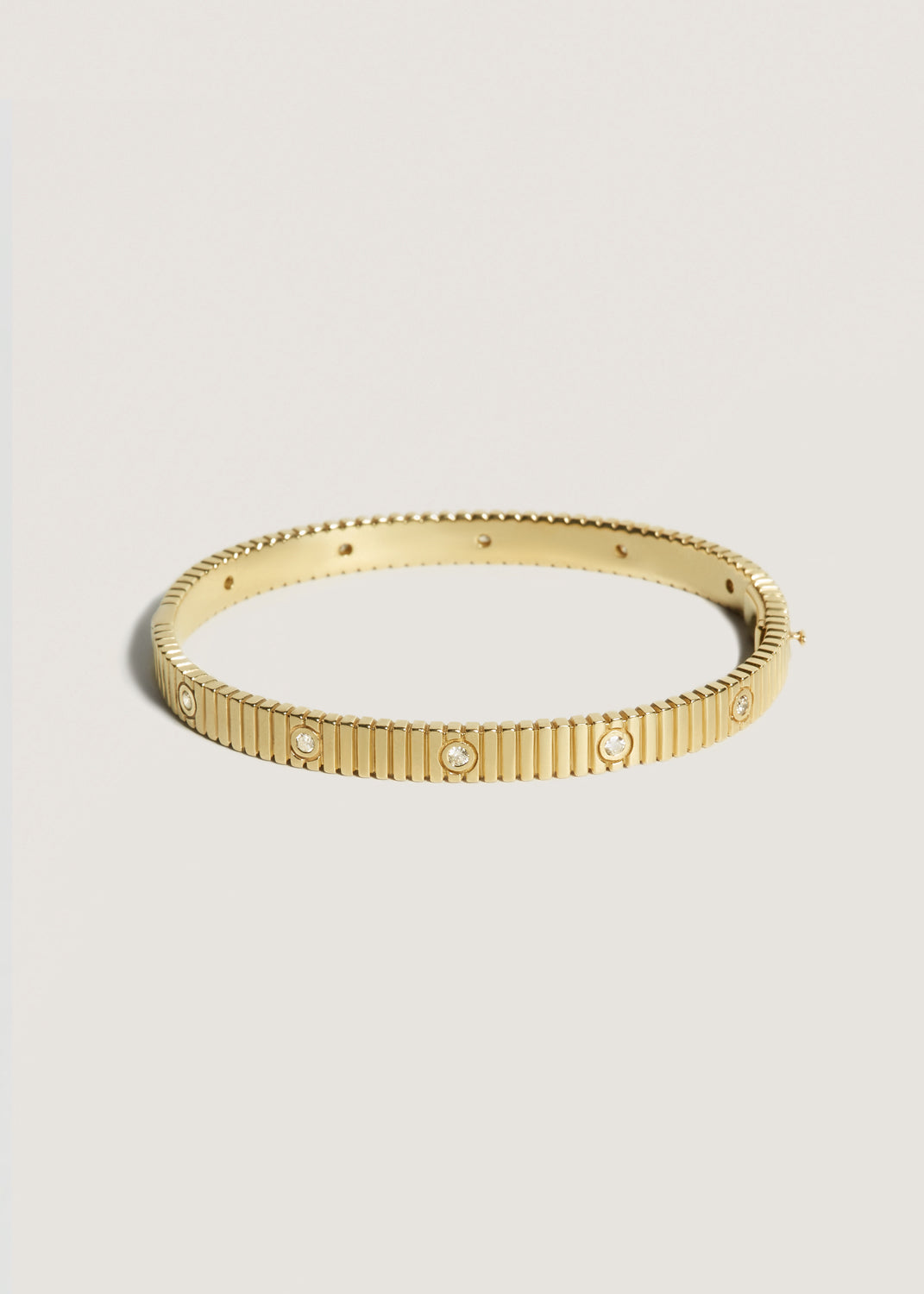 alt="Solis Ribbed IV Anniversary Bracelet"