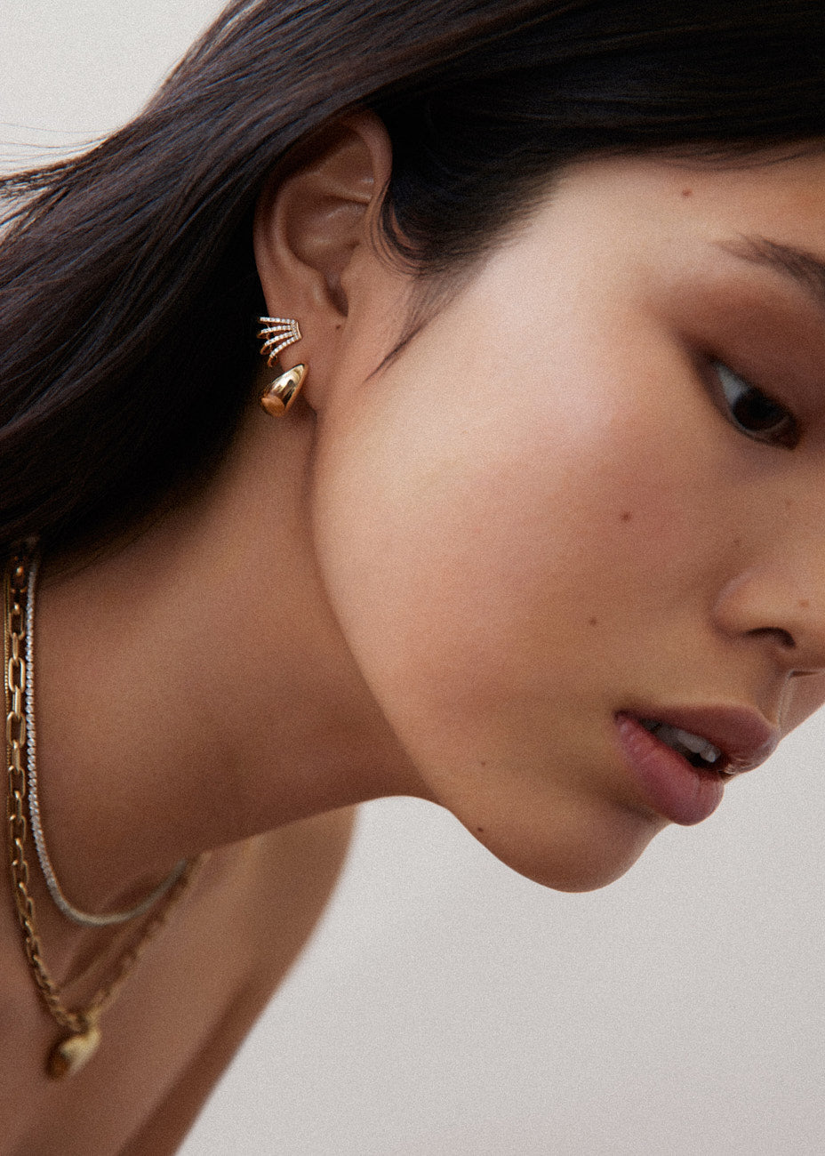 Small teardrop earrings discount
