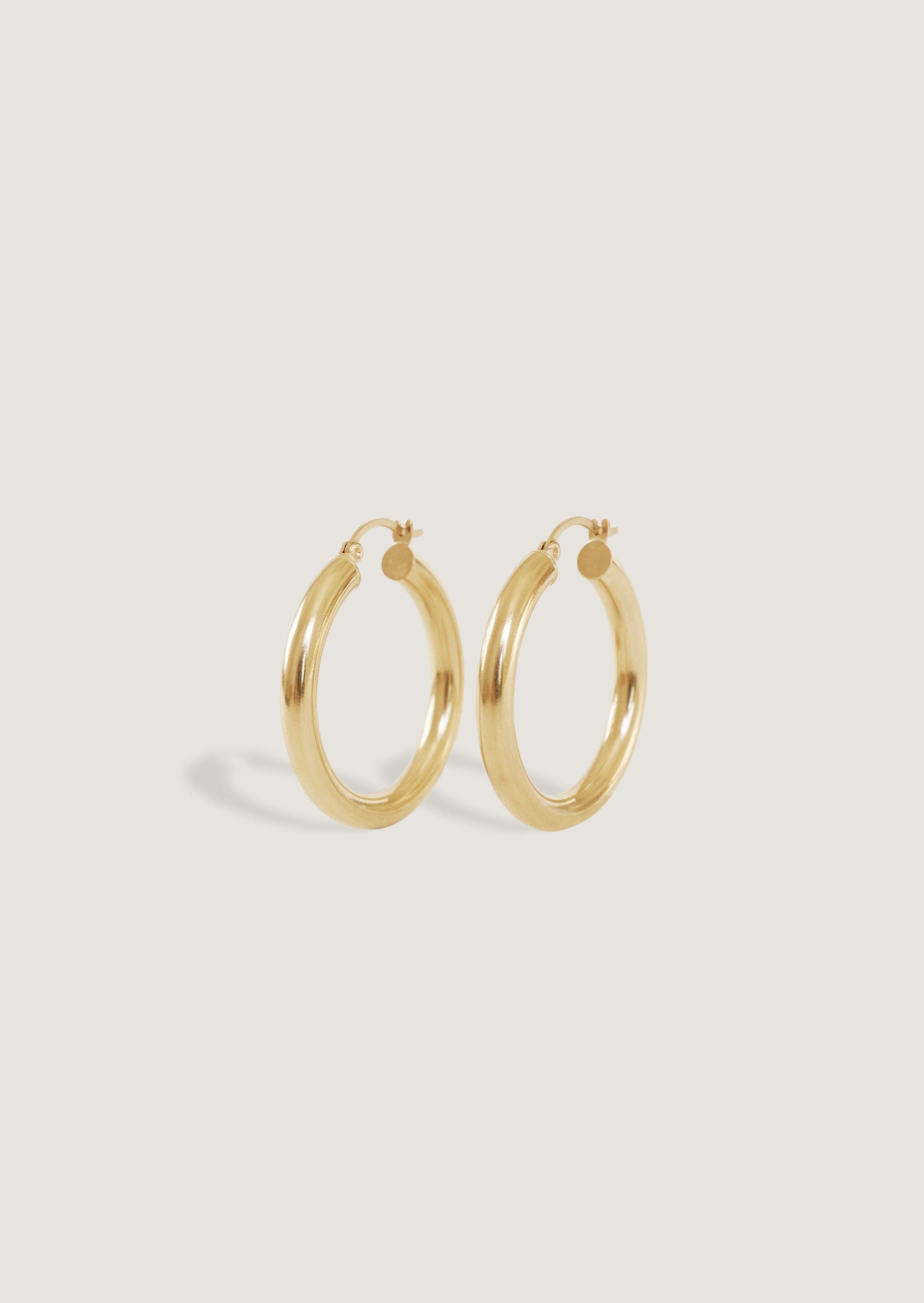Kinn Studio 14k solid gold medium classic hoop earrings