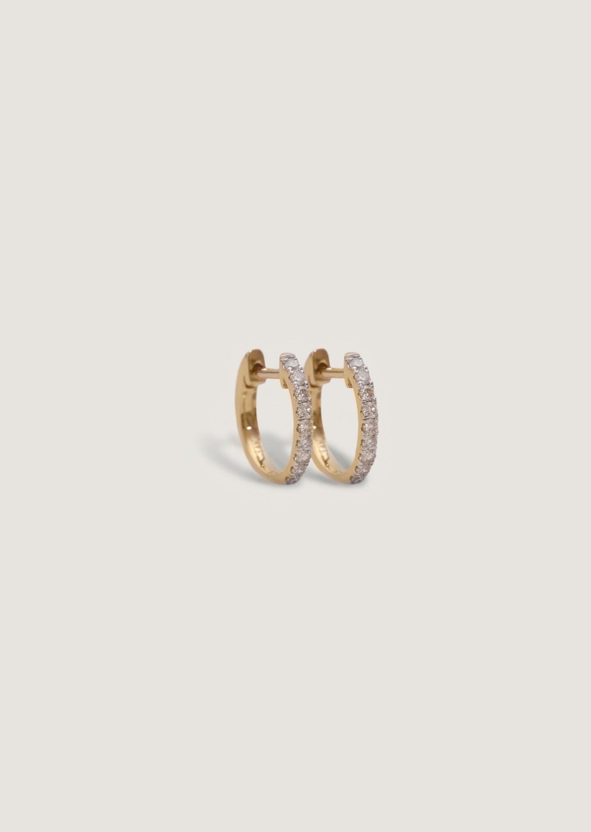 Oro leoni on sale huggie earrings