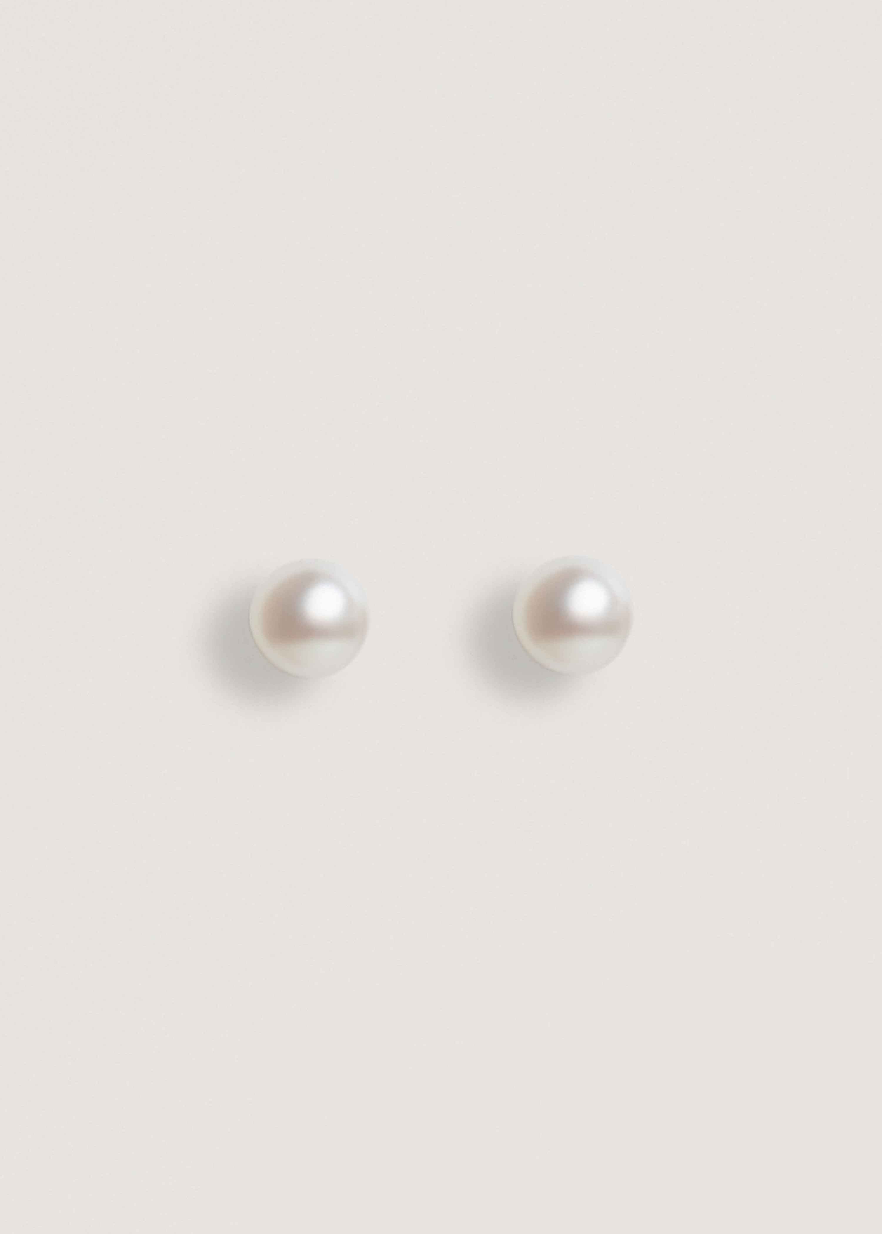 alt="Pearl Stud Earrings"