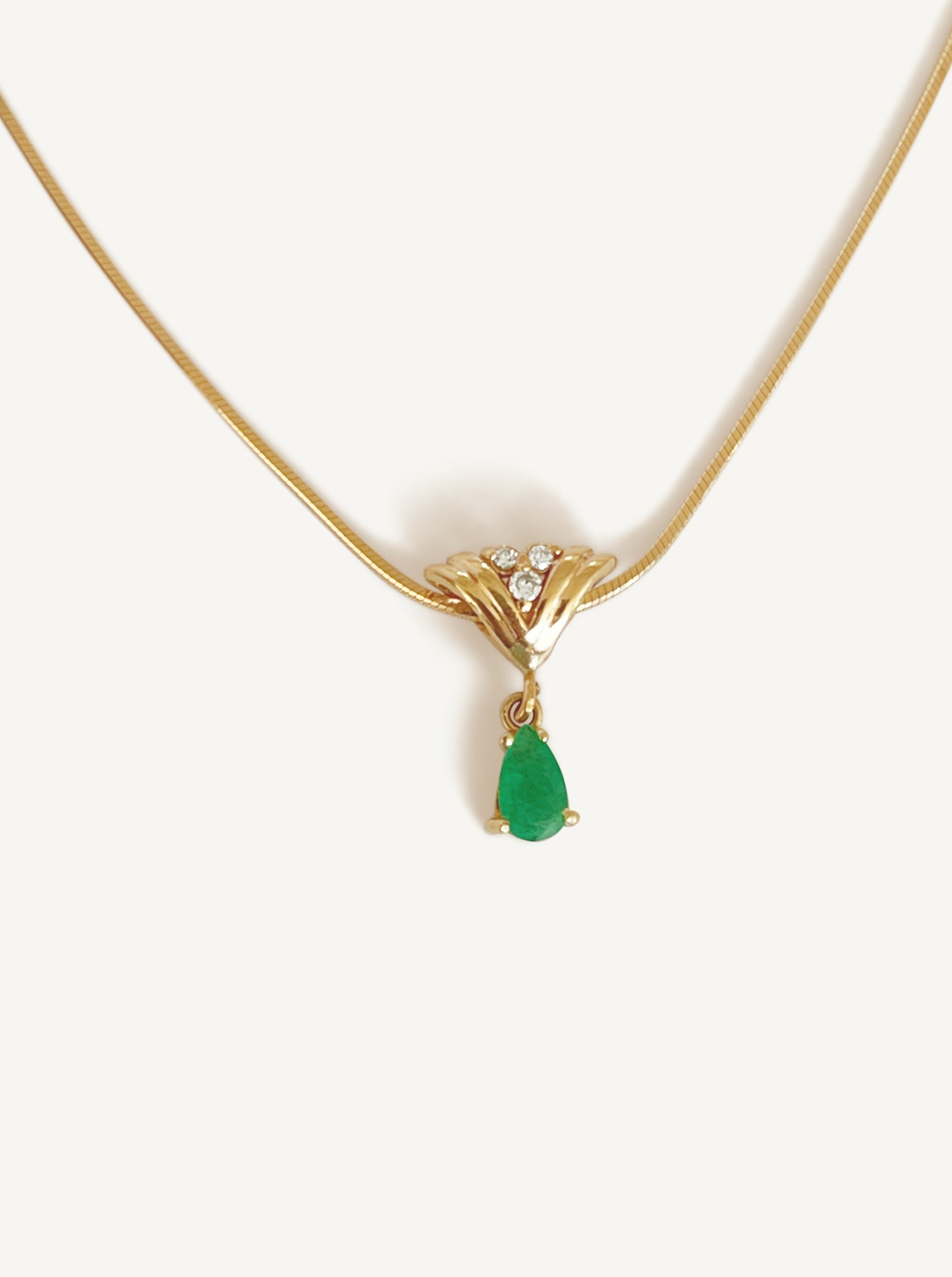 Vintage Emerald Teardrop Pendant Necklace